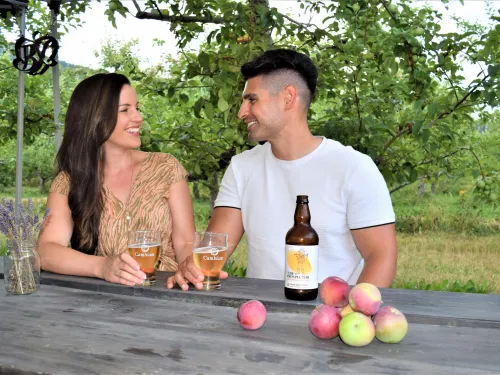 Davison Orchards cider tasting apple picking Vernon BC Steve MacNaull ZenSeekers