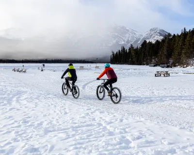 Jasper Alberta fatbiking couple on Pyramid Lake Paul Lavoie SnowSeekers