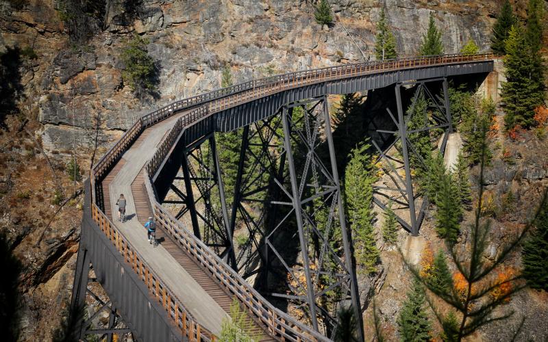 cycling myra canyon